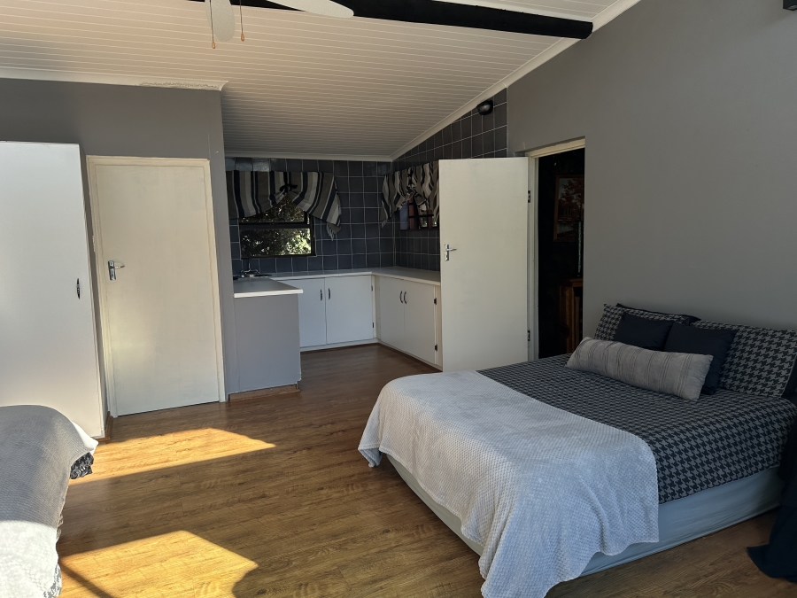 4 Bedroom Property for Sale in Sedgefield Central Western Cape